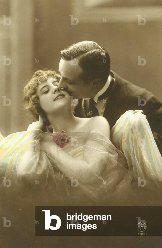 Kissing couple (colour photo)