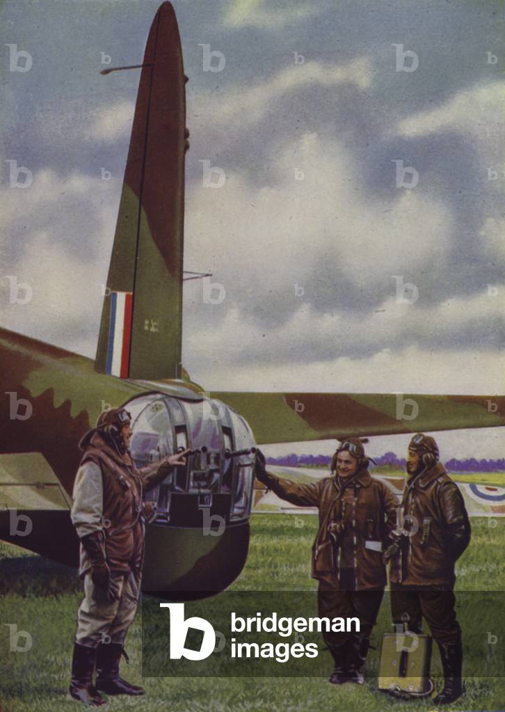 Tail gun turret of a British Vickers Wellington medium bomber (photo)