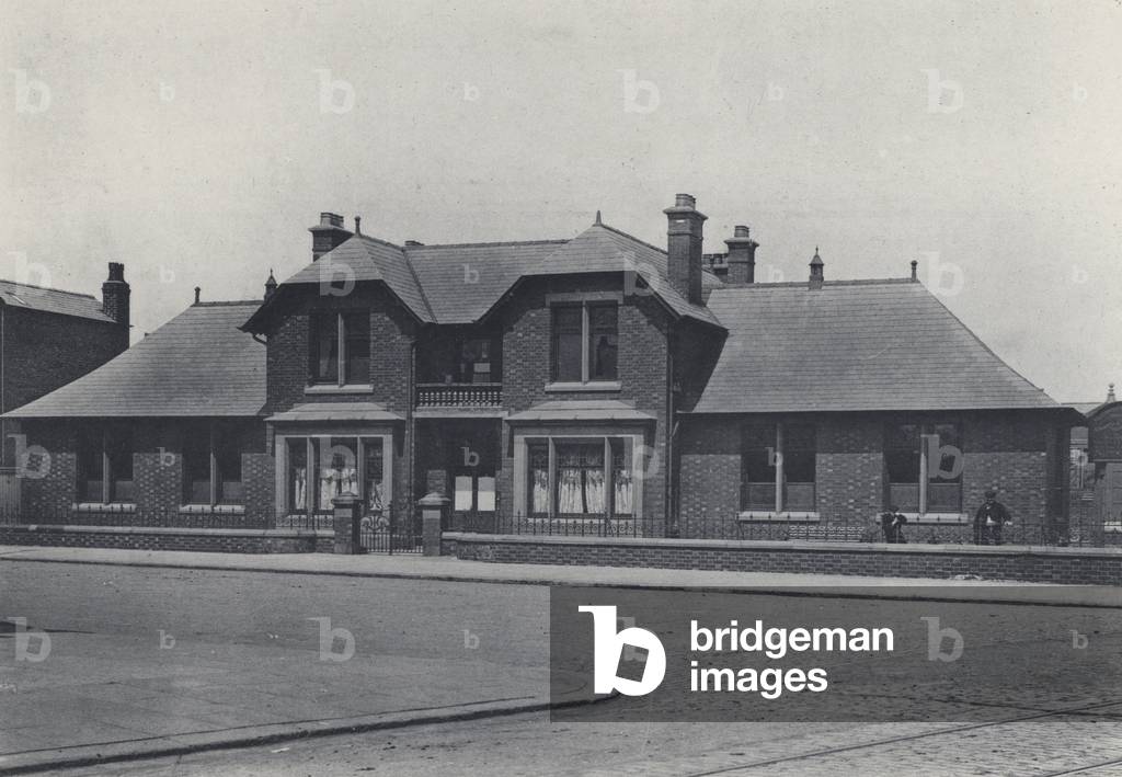 The Cottage Hospital (b/w photo)