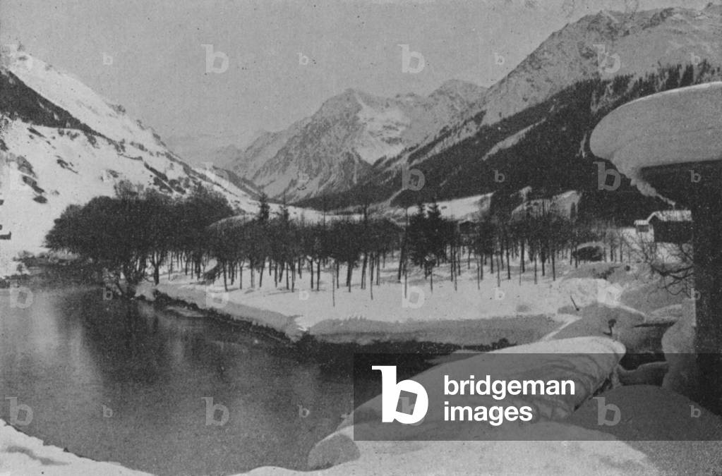 Paysage d'hiver a Klosters, Grisons (b/w photo)