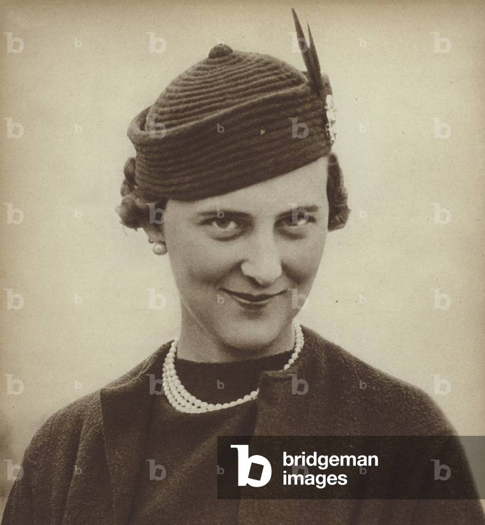 Princess Marina of Greece and Denmark, fiancee of Prince George, Duke of Kent, 1933 (b/w photo)