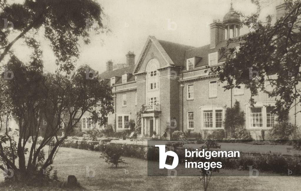 St Hugh's College (b/w photo)