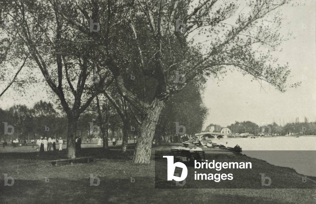 Toronto: A Scene at Island Park (b/w photo)