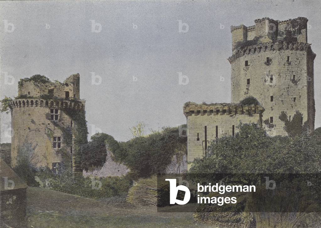 Ruines du chateau d'Elven (coloured photo)