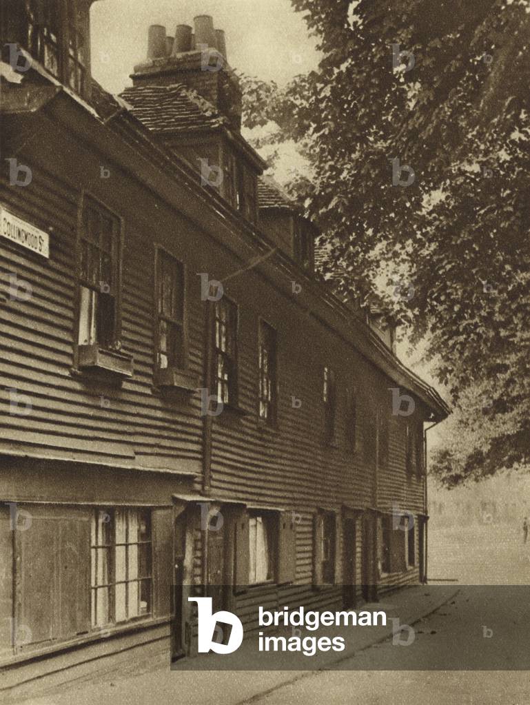 Old wooden houses on Collingwood Street, Southwark (b/w photo)