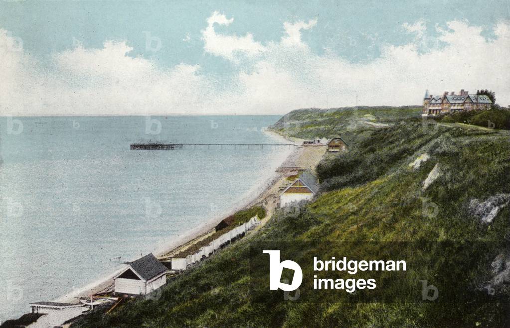 Totland Bay (photo)