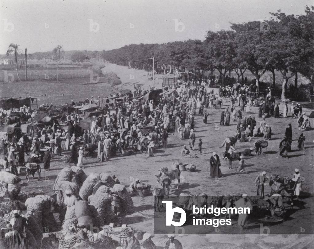 Egypt: Market-Place outside of Cairo, near the Bridge of Kasr-El-Nile (b/w photo)
