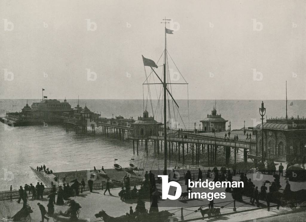 Brighton, the West Pier (b/w photo)