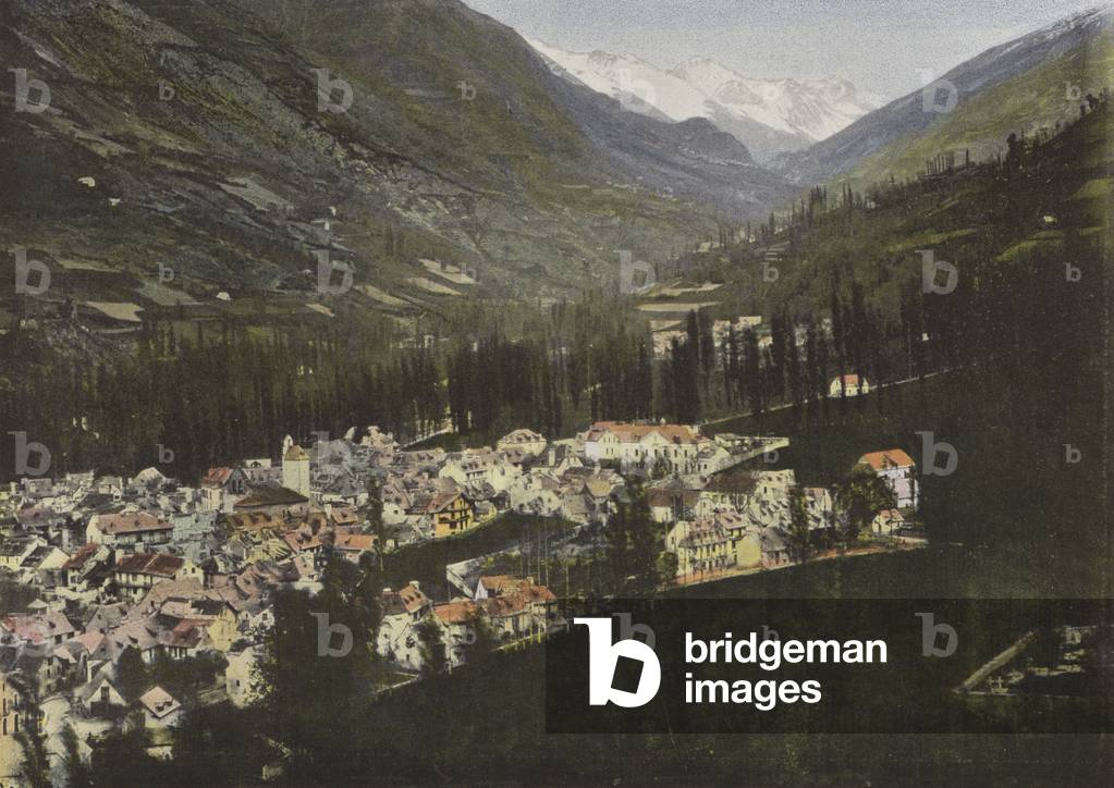 Luz, Vue Prise De Solferino (colour photo)