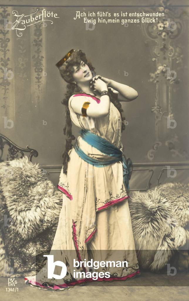 Pamina, Die Zauberflote (colour photo)