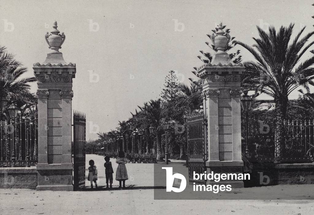 Cadiz: Entrada al Parque Genoves (b/w photo)