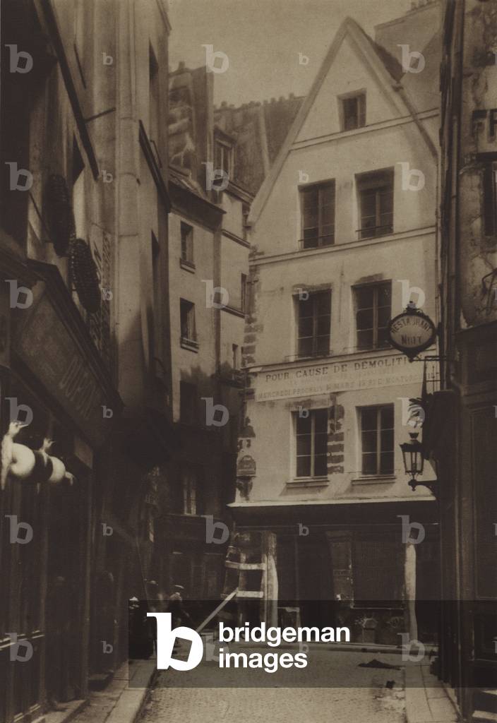 Rue Pirouette et rue Mondetour (b/w photo)