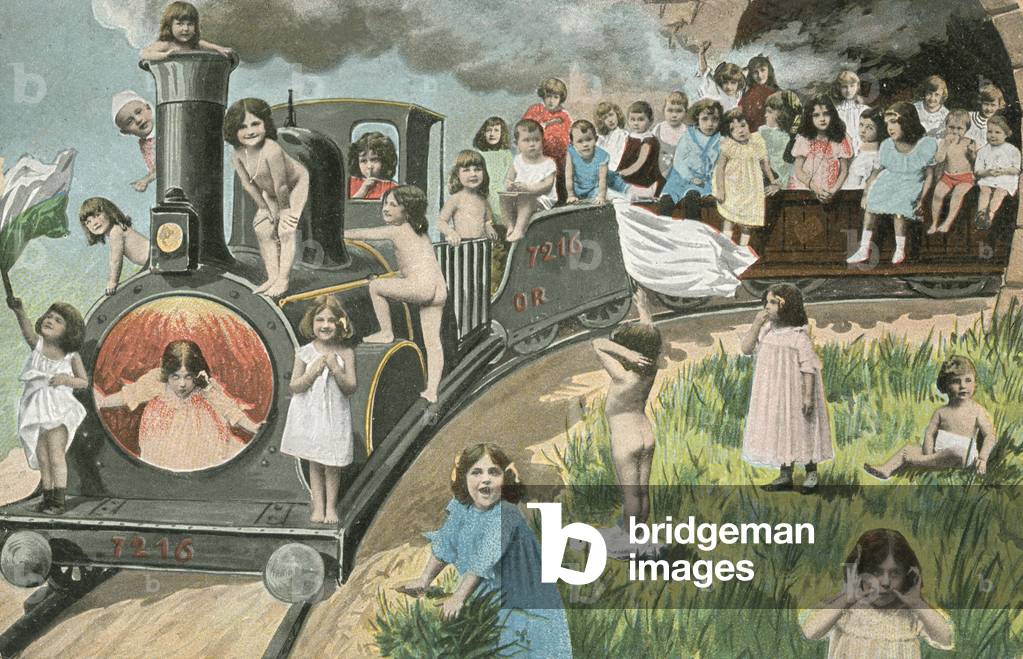 Train full of children (photo)