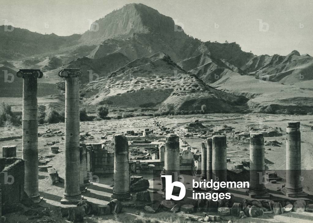Turkey: Sard, Sardes (b/w photo)