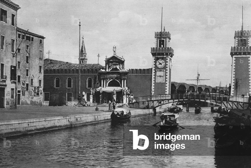 Venezia, L'Arsenale (b/w photo)