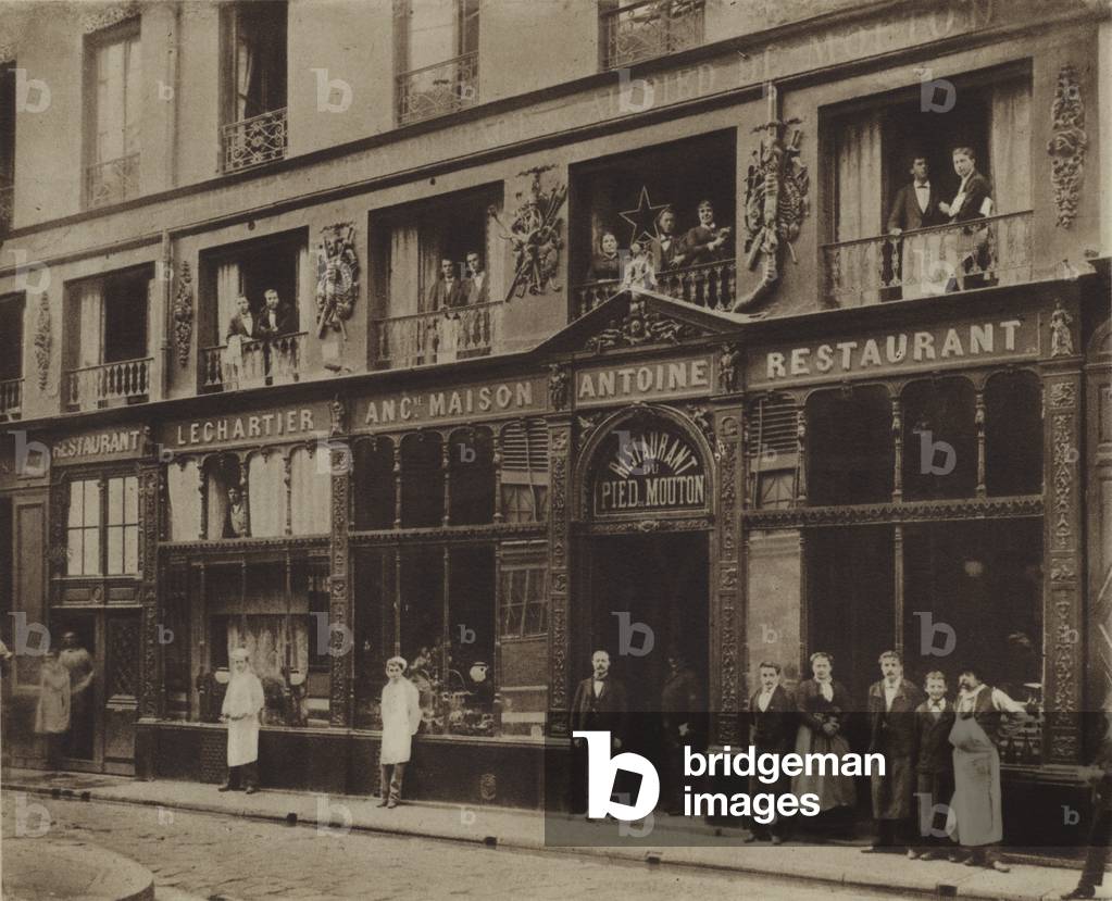Le restaurant du Pied-de-Mouton, rue Vauvilliers (b/w photo)