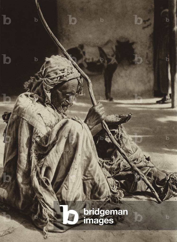 Algiers, Beggar (b/w photo)