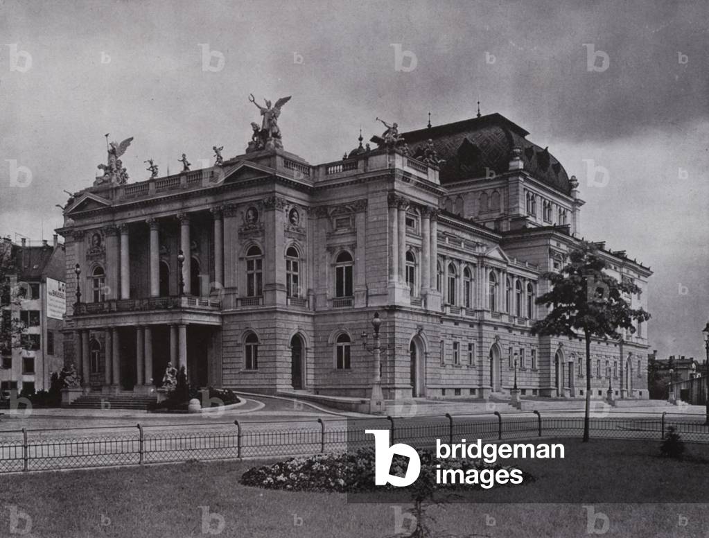 Zurich, Das Stadttheater (b/w photo)