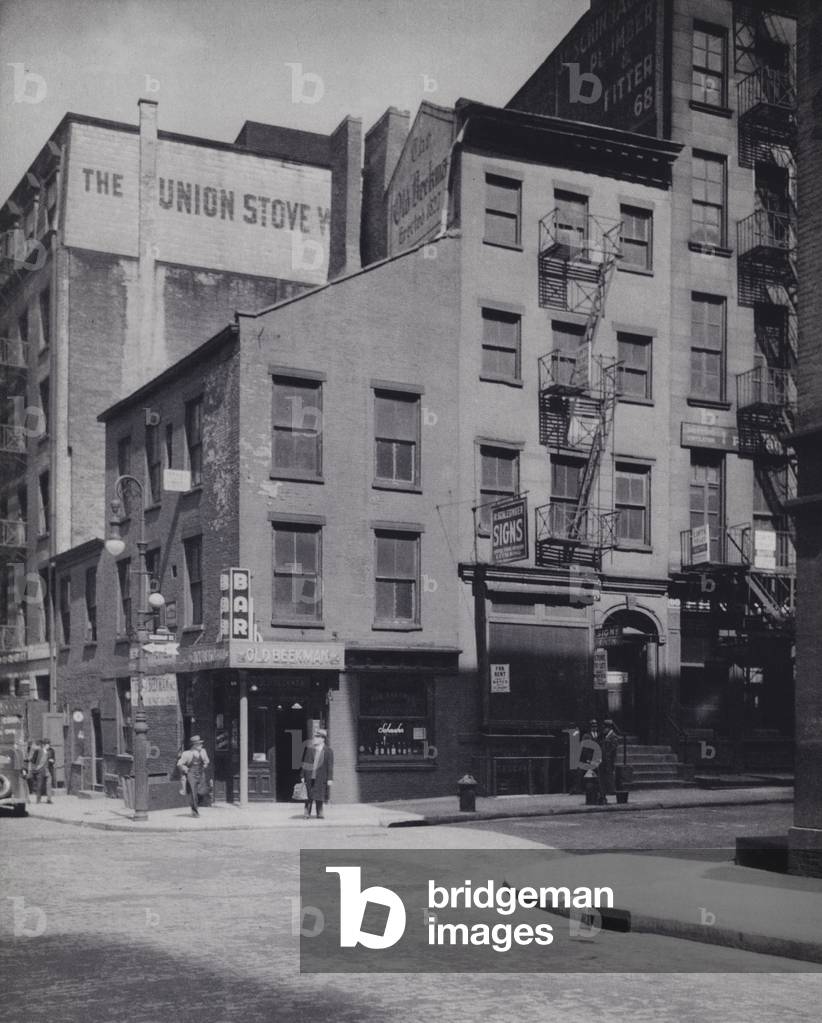 Manhattan: Old Beekman, tavern, Gold Street (b/w photo)