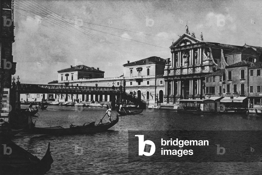 Venezia, Chiesa dei Gesuiti e Stazione Ferroviaria (b/w photo)