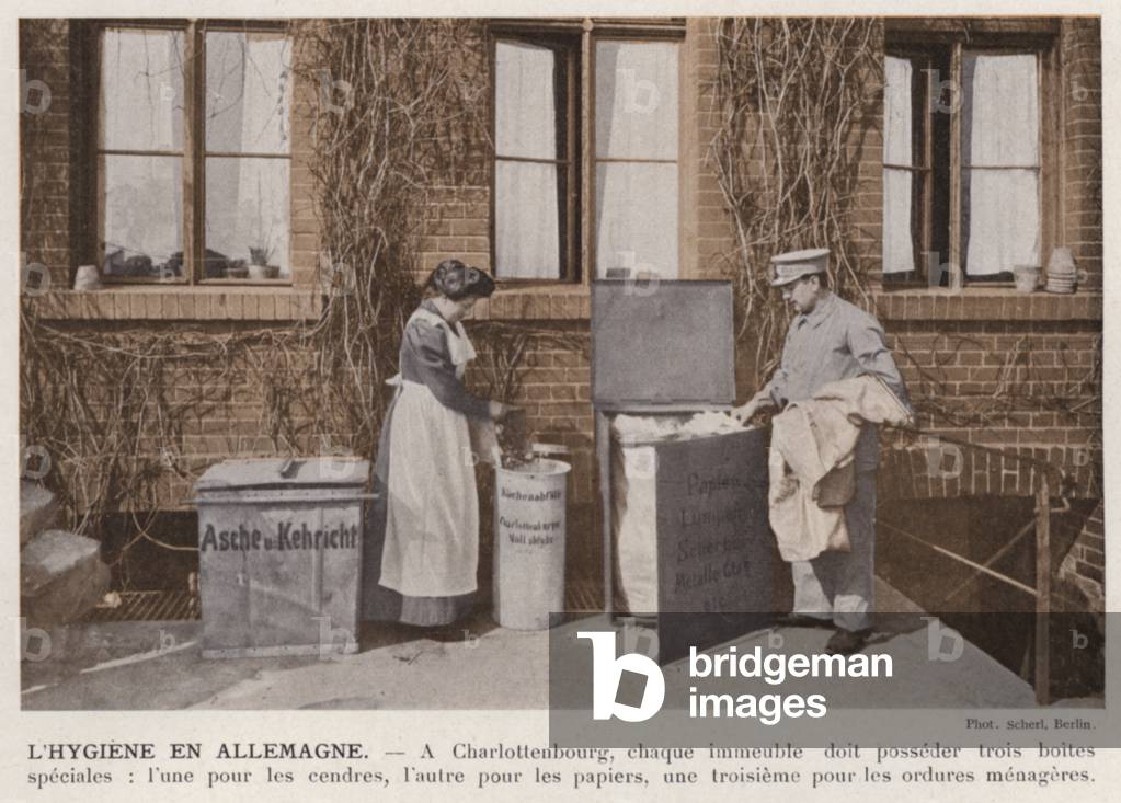 L'Hygiene En Allemagne (b/w photo)