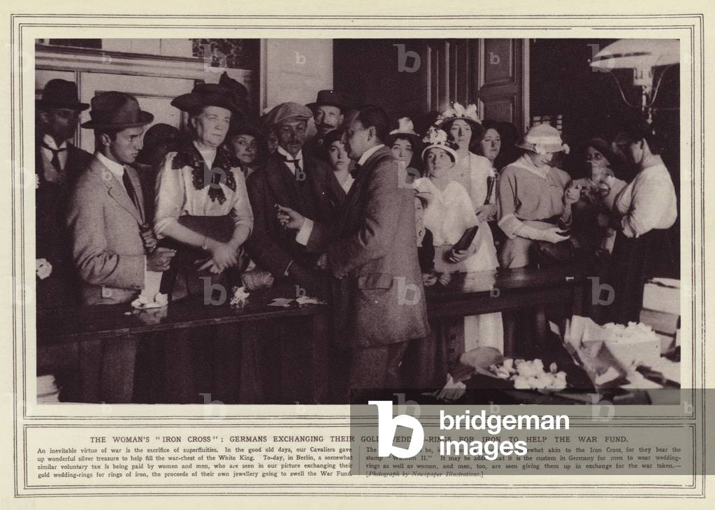 The Woman's Iron Cross, Germans exchanging their gold wedding-rings for iron to help the war fund (b/w photo)