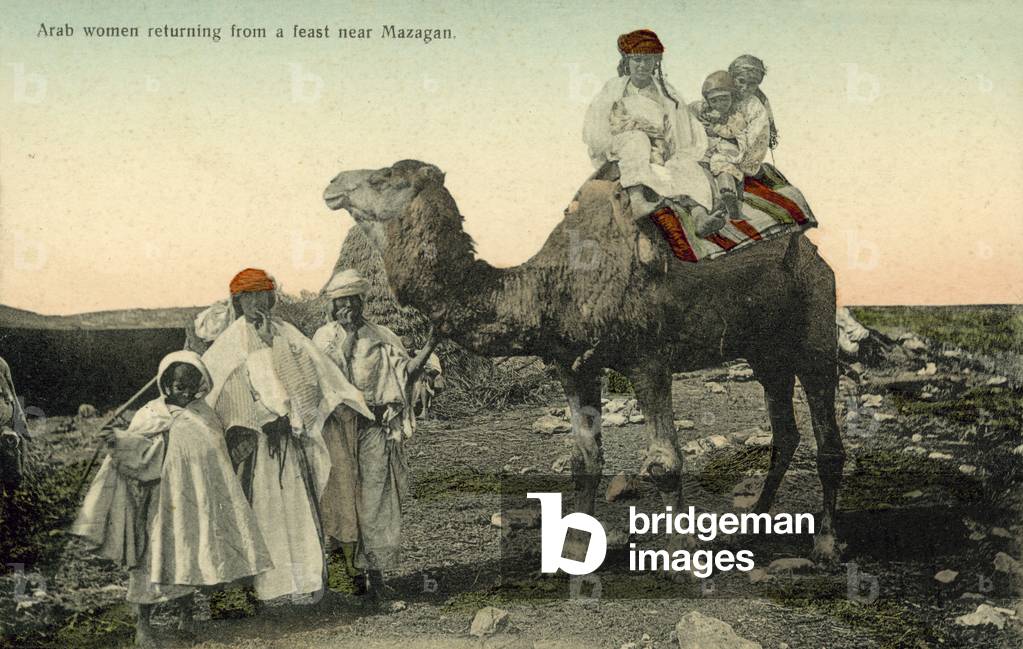 Arab women near Mazagan (colour photo)