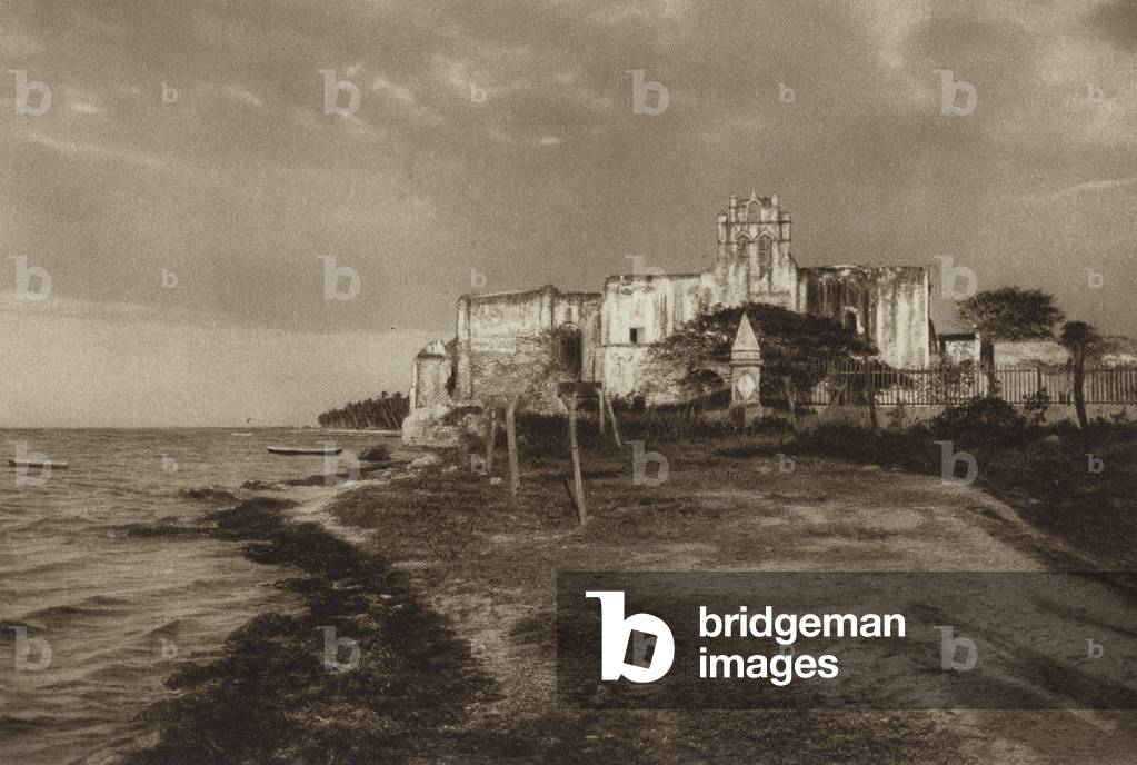 Mexico: Campeche, Ruina del monasterio de San Francisco (b/w photo)