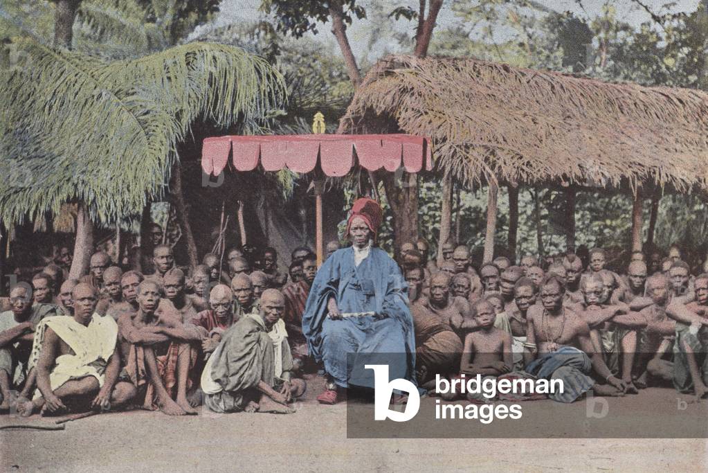 Le Roi D'Ifanhim Et Sa Suite (colour photo)