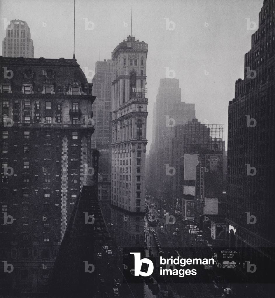 Manhattan: Rain over Times Square (b/w photo)