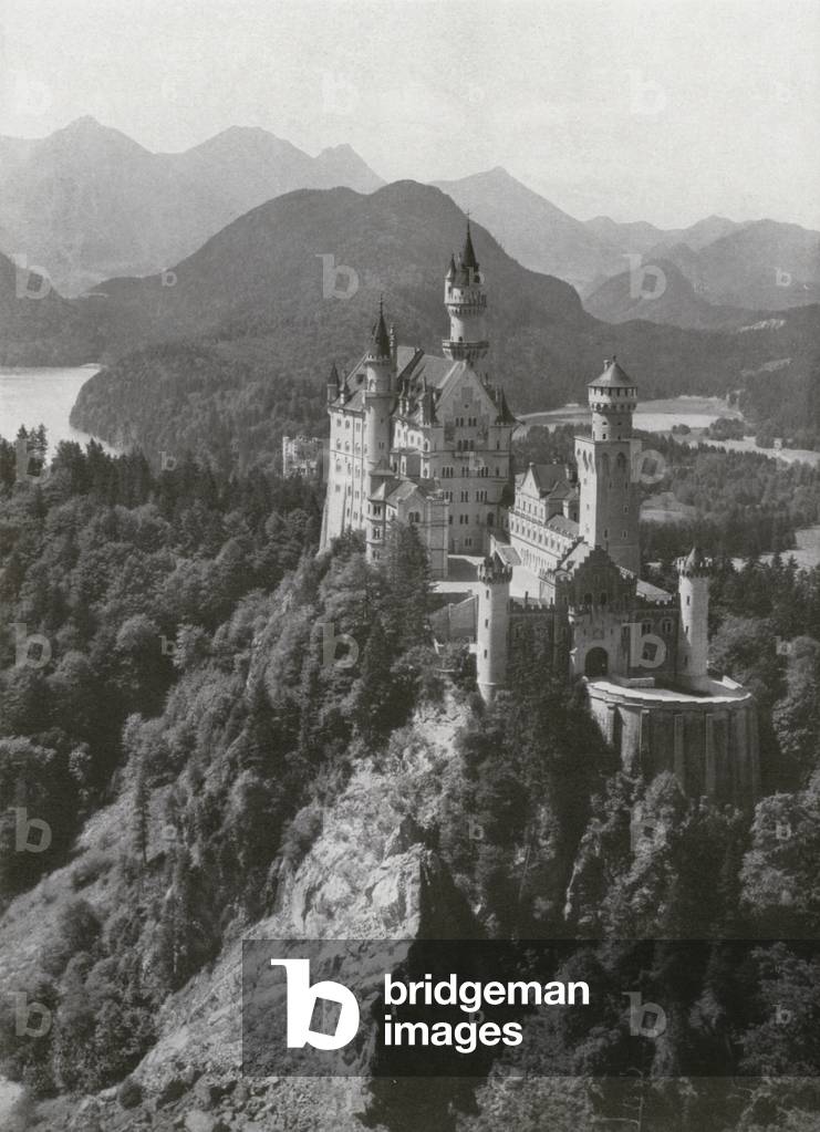 Bayerisches Konigsschloss Neuschwanstein (b/w photo)