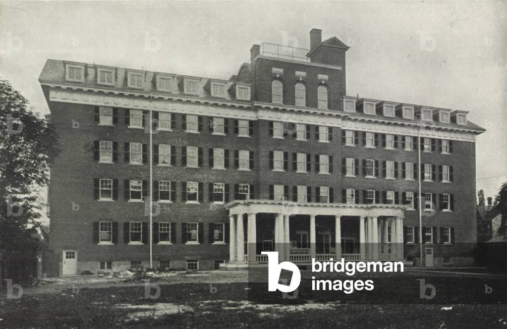 Toronto: Nurses' Residence, Elizabeth Street (b/w photo)