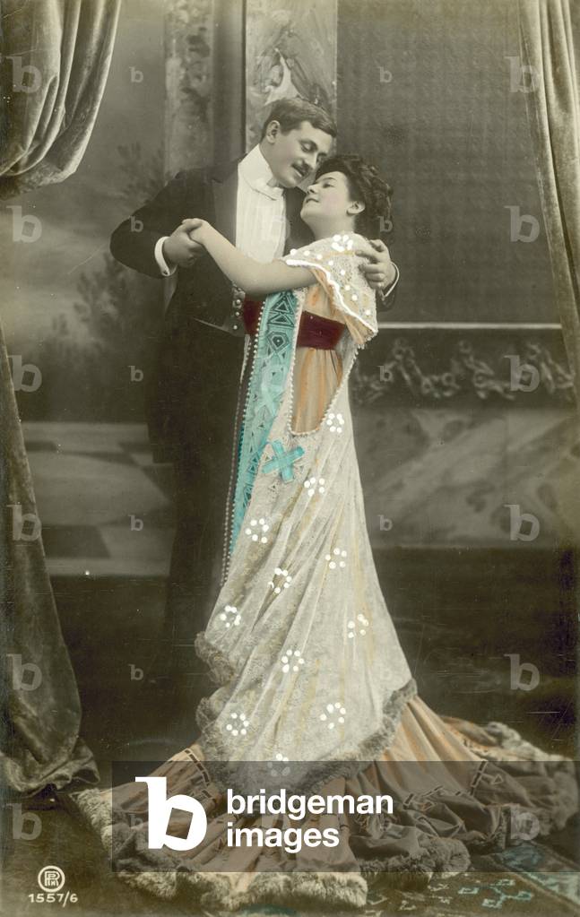 Lovers (colour photo)