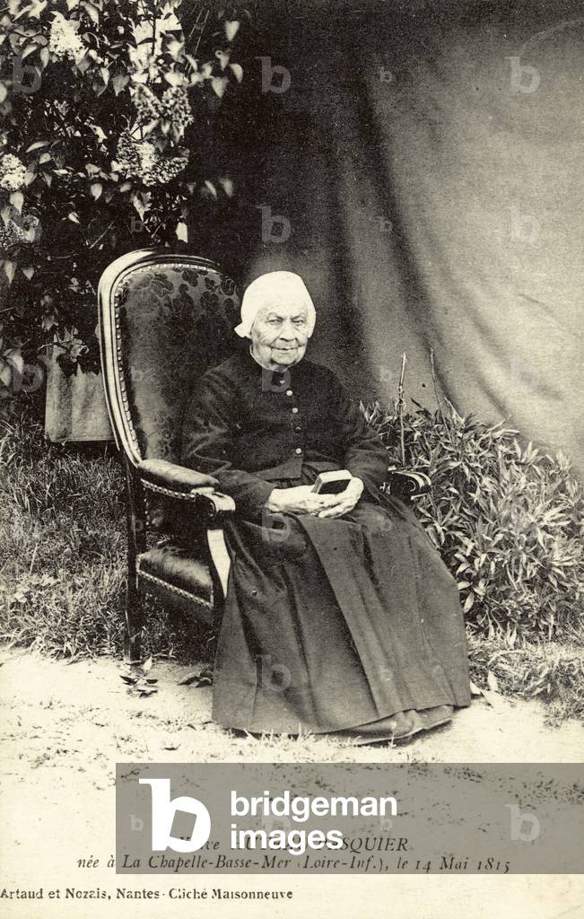 Veuve Huteau-Pasquier, born in 1815 (b/w photo)