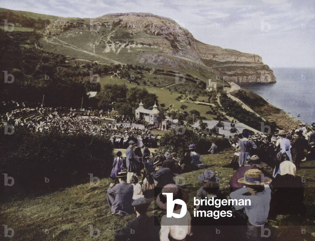 Happy Valley (colour photo)