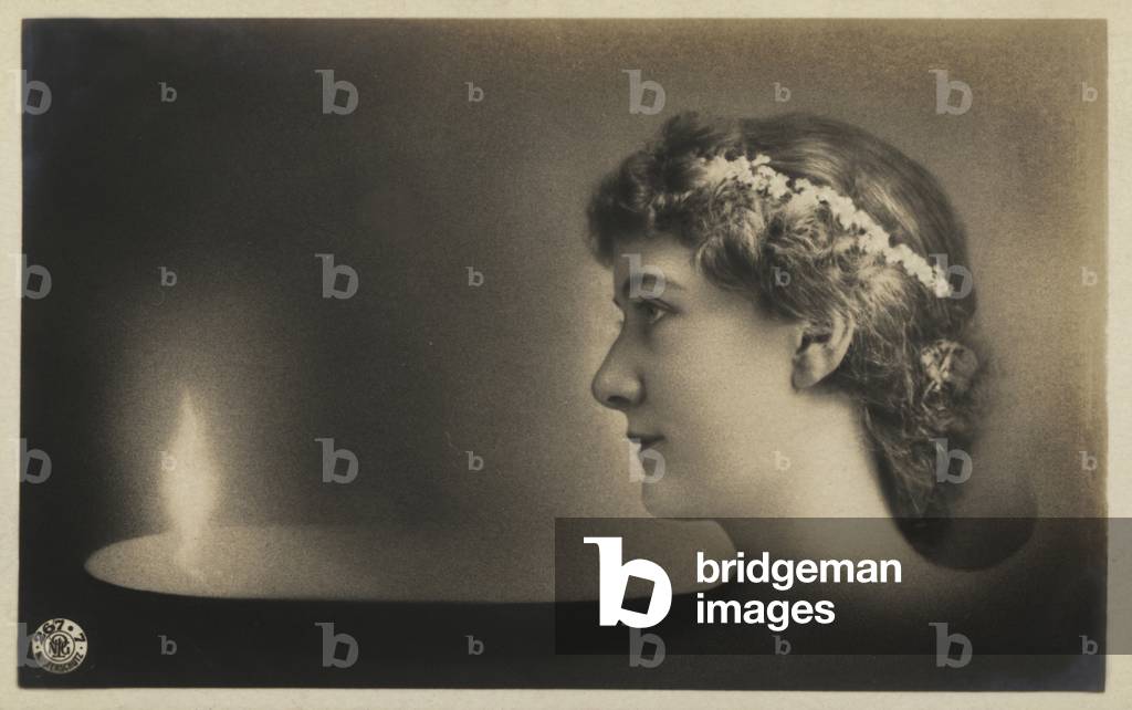 Girl with a flame (b/w photo)