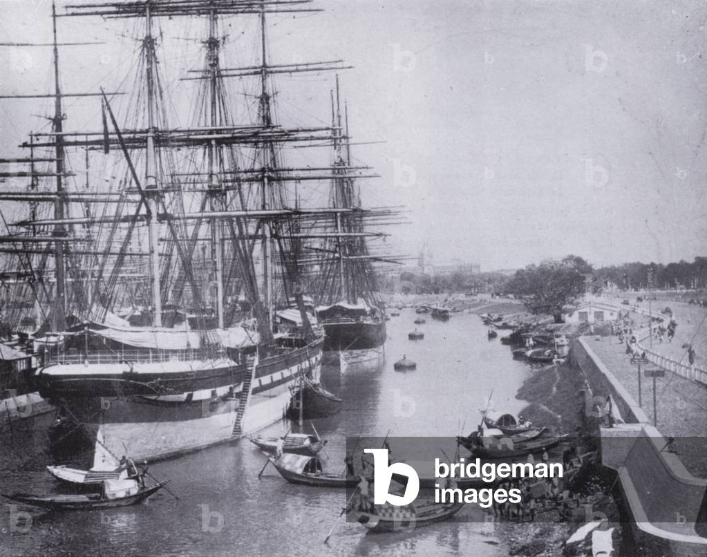 Calcutta: Shipping on the Hooghly (b/w photo)