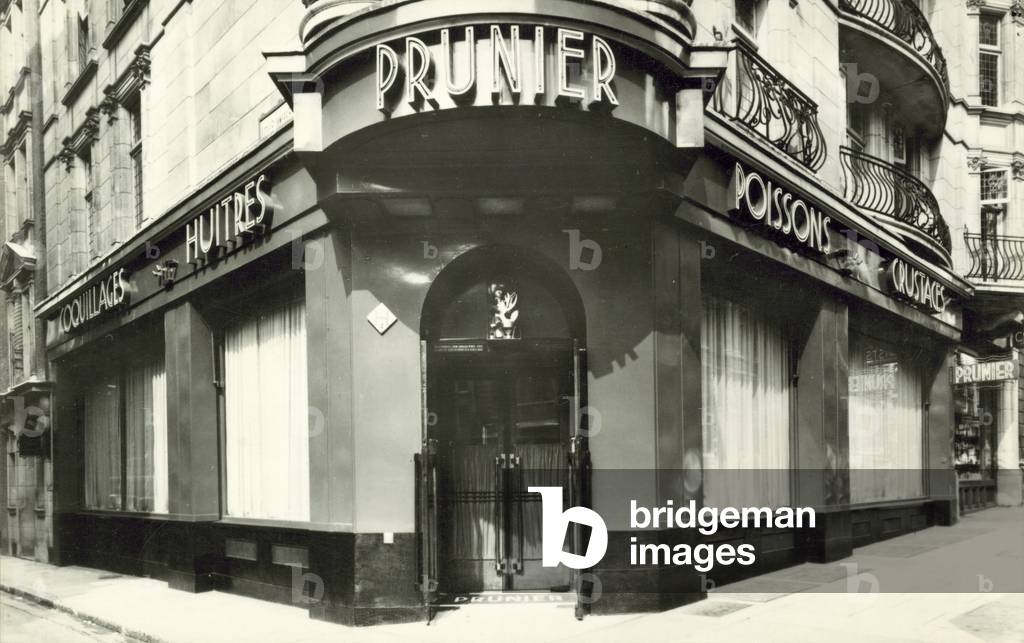Prunier Restaurant (b/w photo)