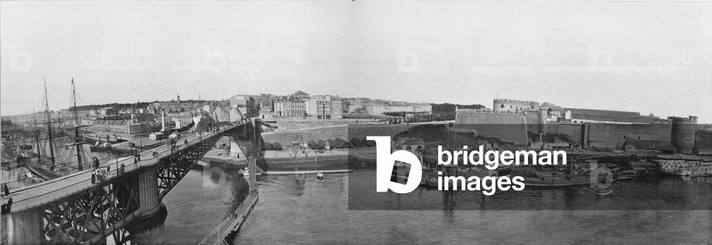Brest - Le Pont Tournant et le Port Militaire (b/w photo)