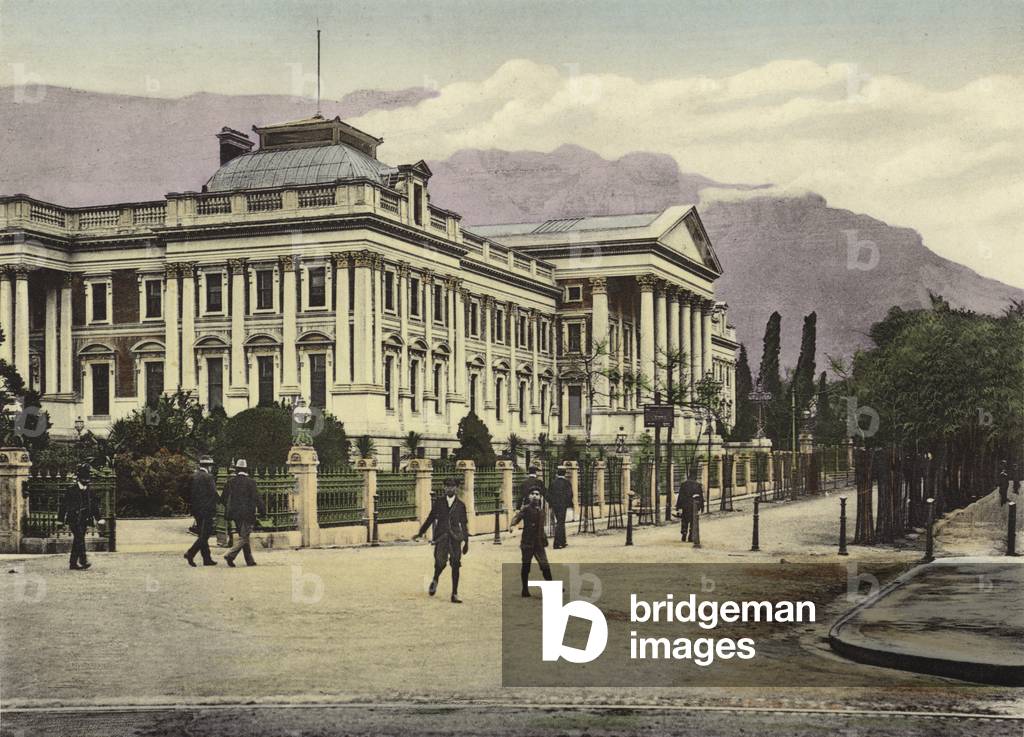Cape Town: Parliament House and The Avenue (photo)