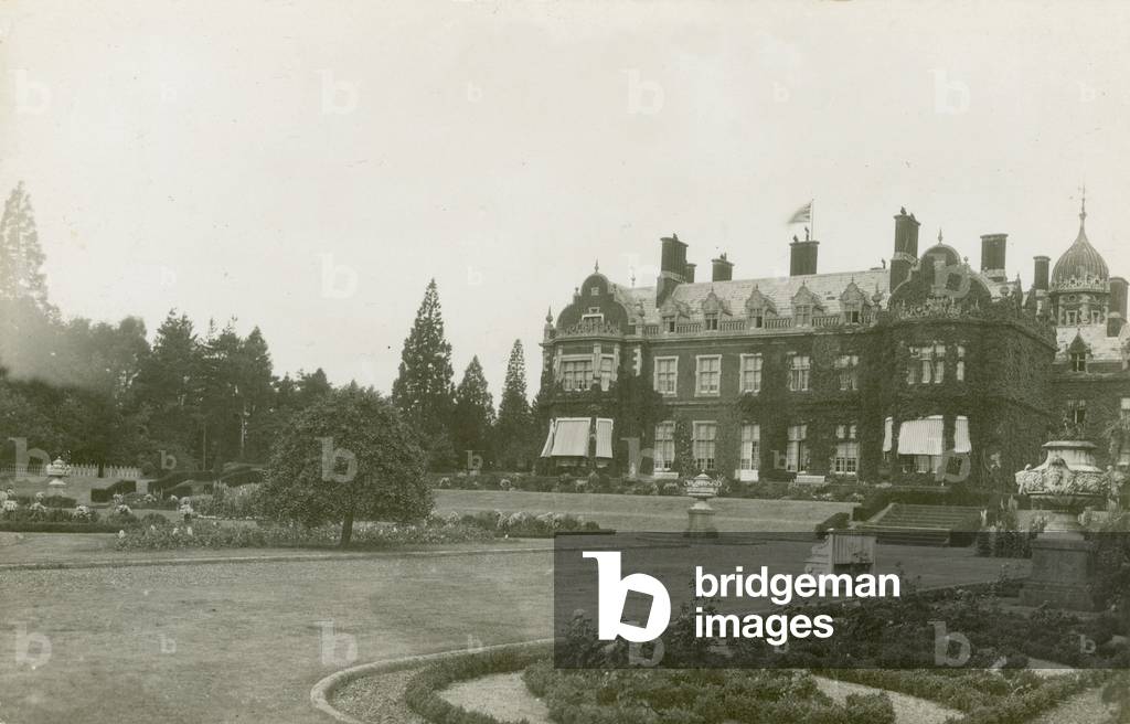 Lyndford Hall, Norfolk (b/w photo)