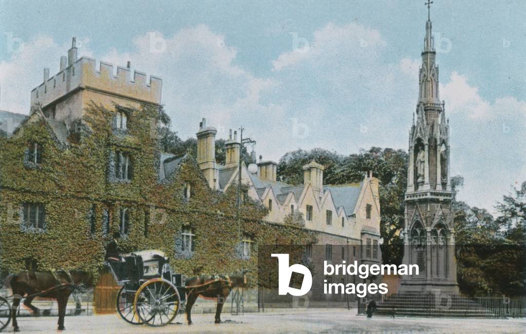 Balliol College and Martyrs' Memorial (photo)