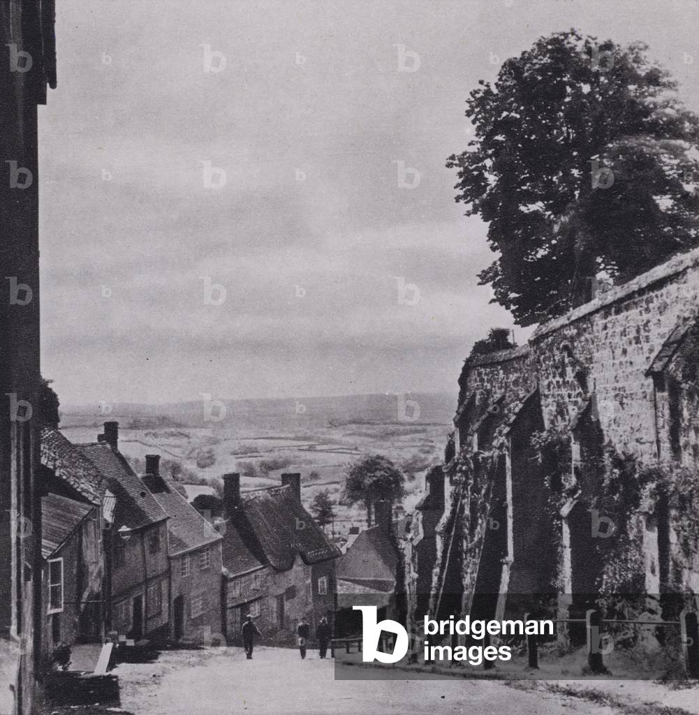 Dorset: Gold Hill, Shaftesbury (b/w photo)