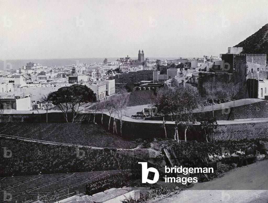 Las Palmas (b/w photo)