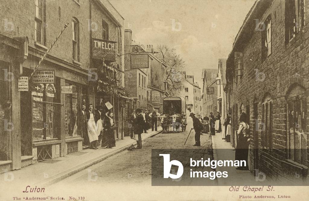 Old Chapel Street, Luton (b/w photo)