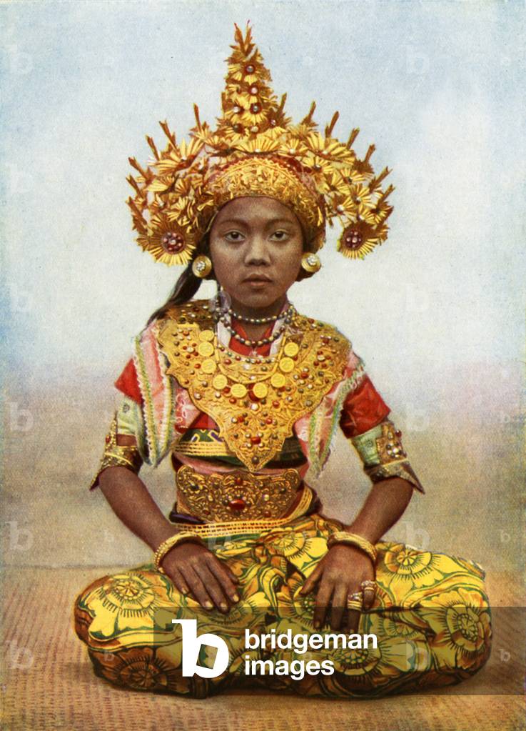 Dutch East Indies: In their tropic colour (colour photo)