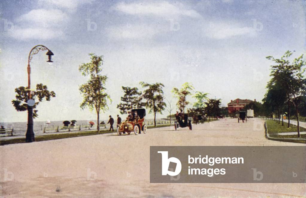 Lake Shore Drive (colour photo)