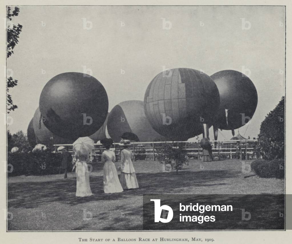 The Start of a Balloon Race at Hurlingham, May 1909 (b/w photo)