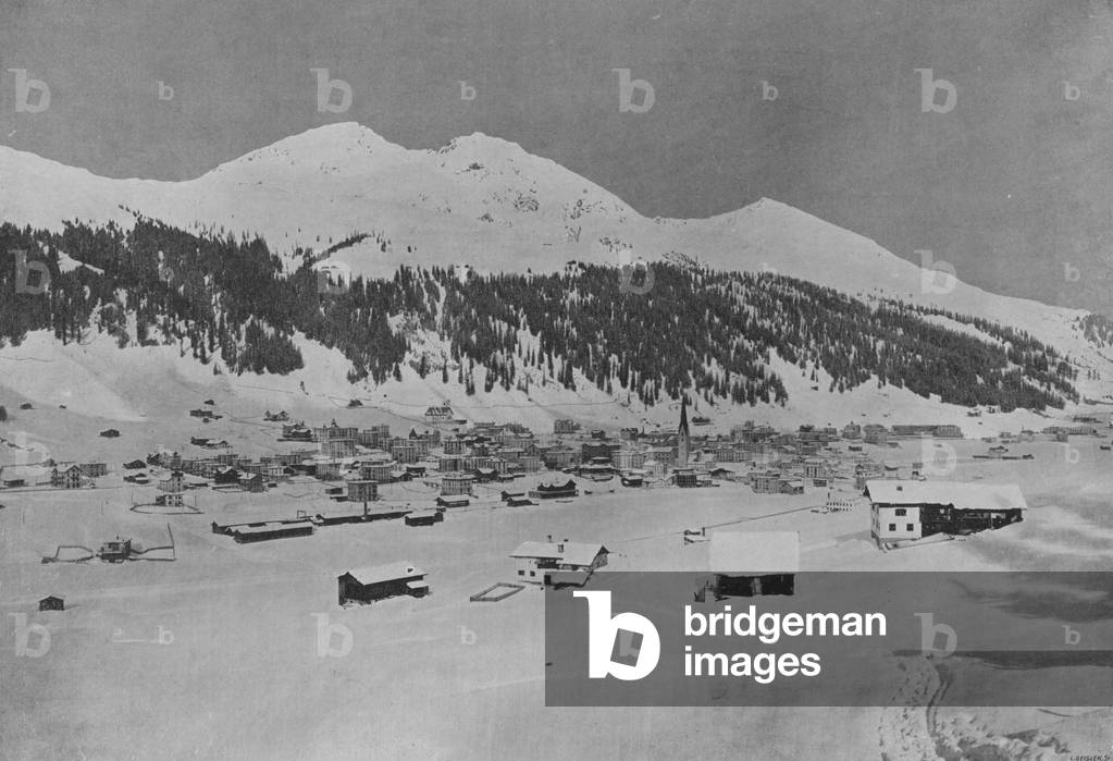 Davos-Platz et le Strelahorn (b/w photo)