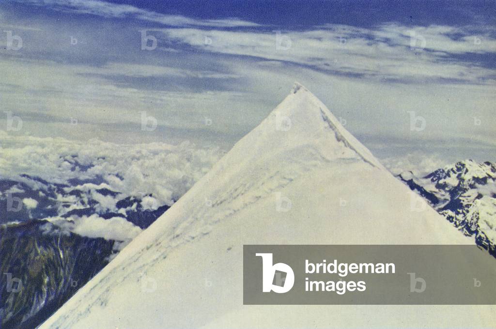 The Summit of Nilgiri Parbat (photo)